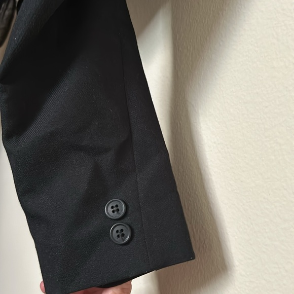 Van Heusen boys 🧥💰 - Picture 4 of 4